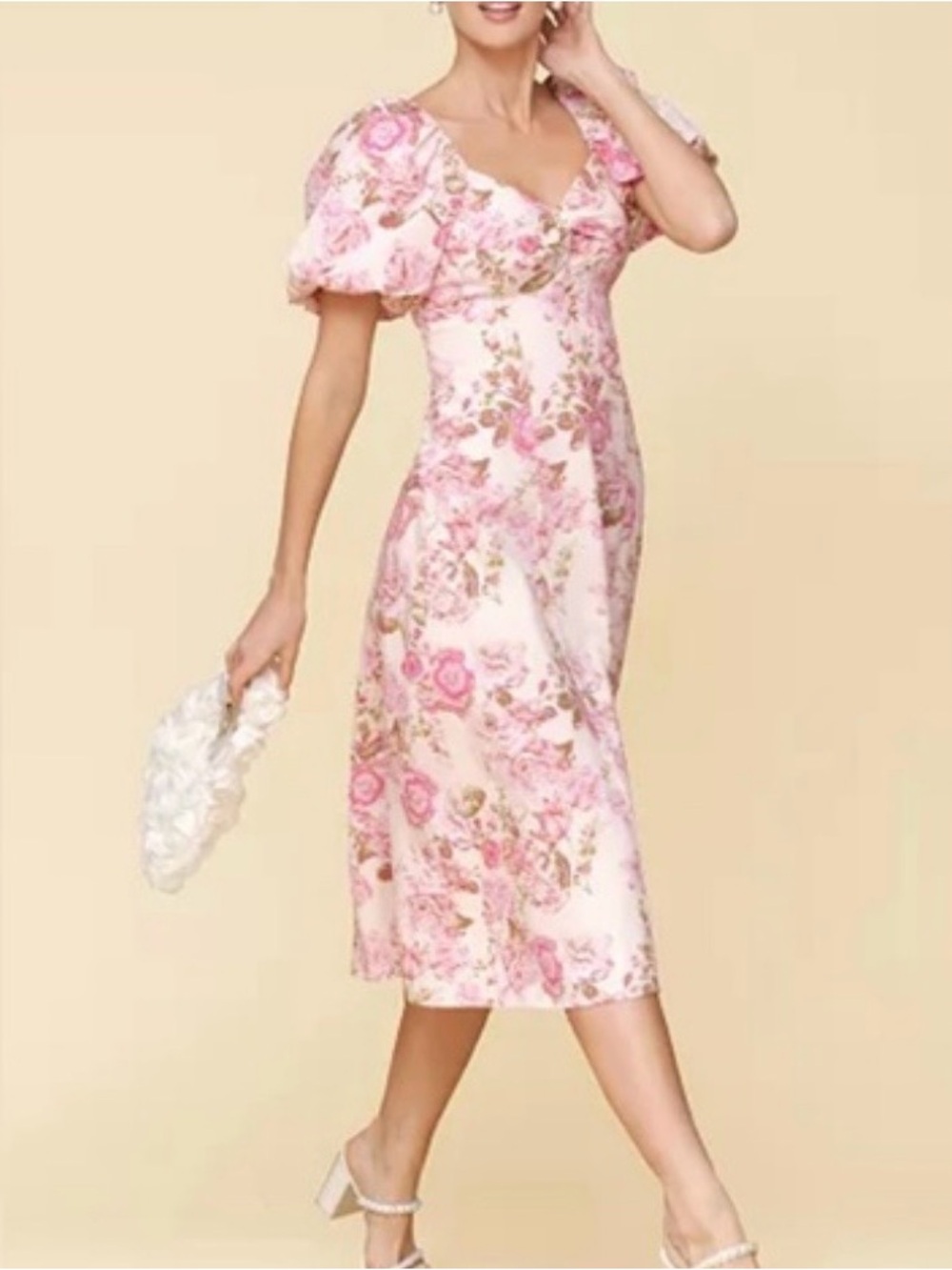 Avec les Fillies Dress.  Linen Puff sleeves